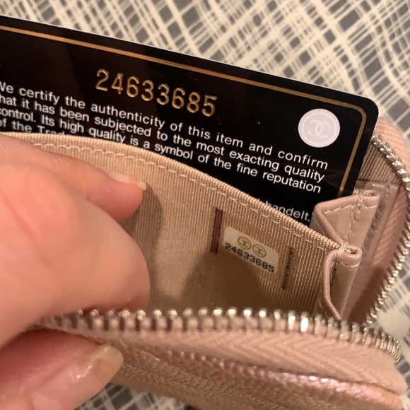 Auth Chanel 17B rose gold credit card zippy wallet - Picture 9 of 9